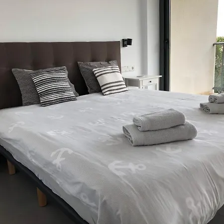 Apartment - Sleeps 4 - Parking - Garden - Pool * Alhaurin el Grande
