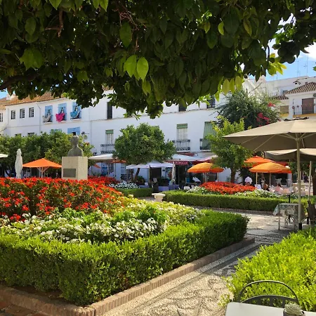 Apartment - Sleeps 4 - Parking - Garden - Pool Apartment *